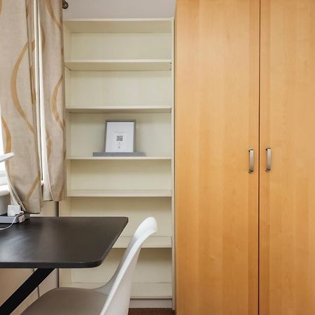 Vibrant Clapham Double Bedroom Londra Exterior foto