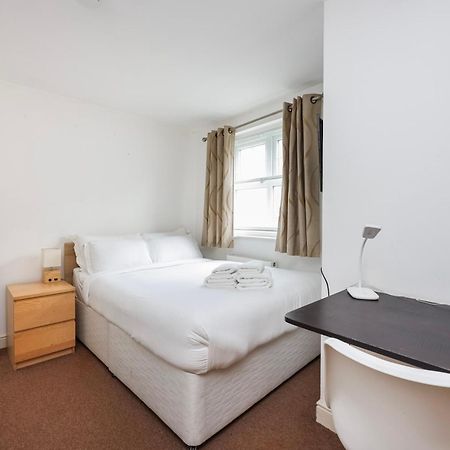Vibrant Clapham Double Bedroom Londra Exterior foto